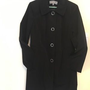 Women’s raincoat
